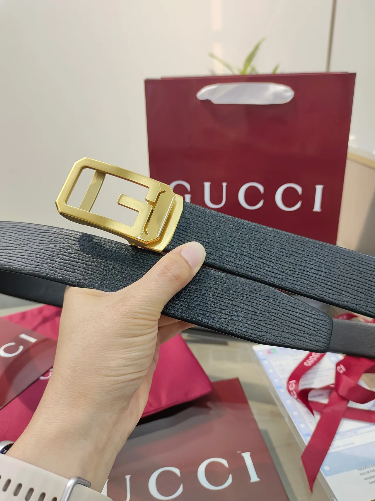 Gucci Calfskin Belt in Black · view 3