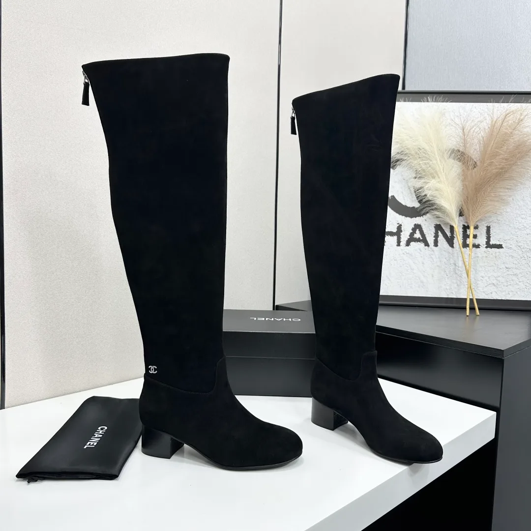 Chanel Cowhide Ankle Boots in Black · view 7