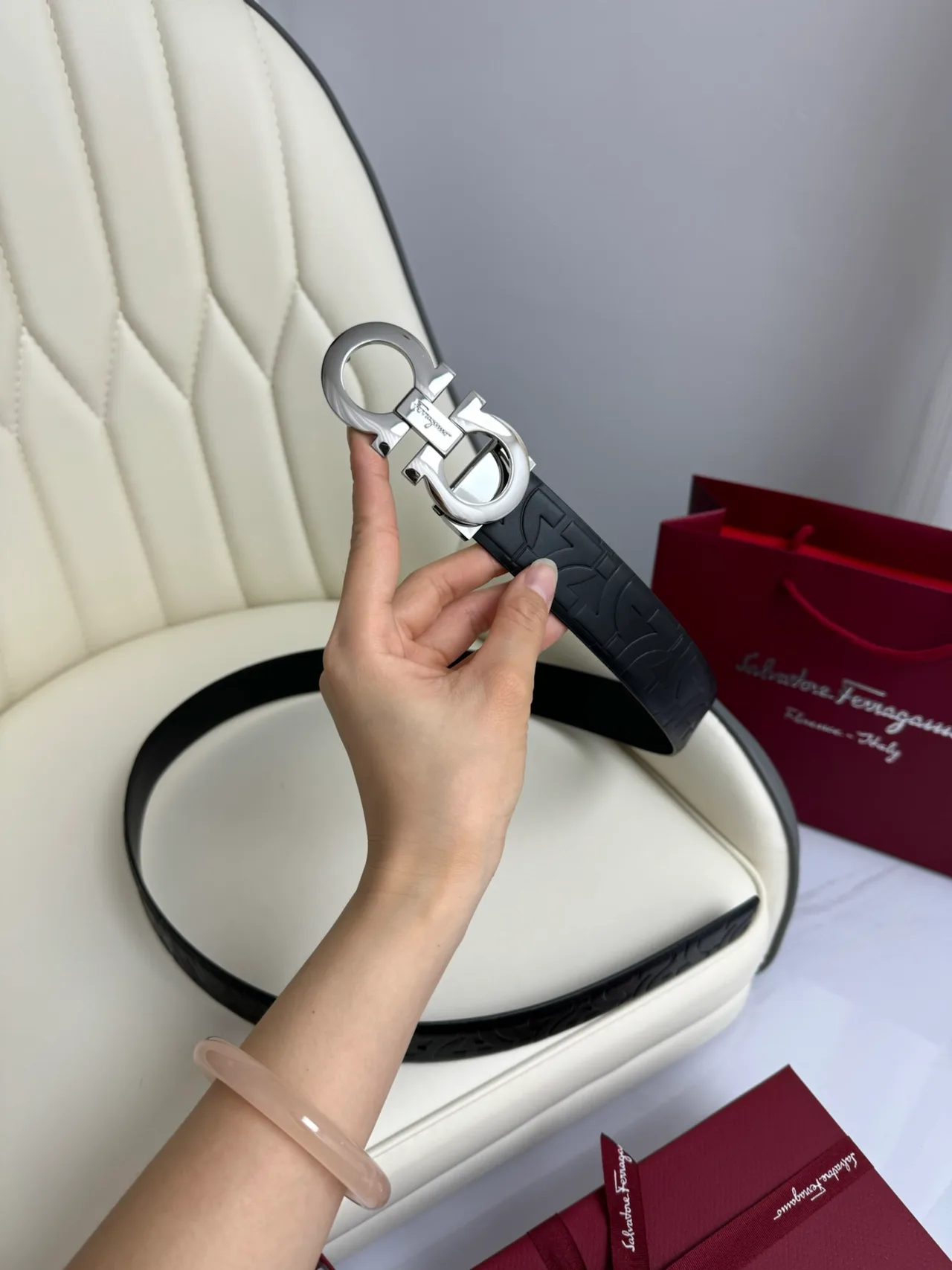 Ferragamo Cowhide Glossy Belt in Black · view 5