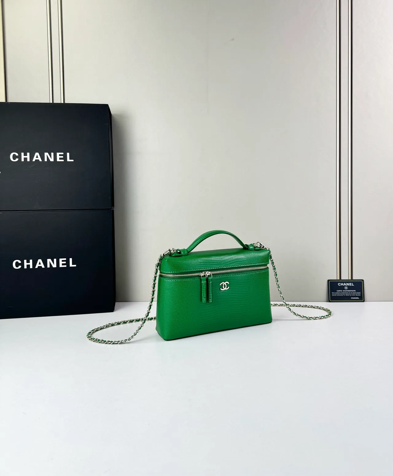 Chanel Cowhide Textured Chain-Strap Vanity Bag in Green · view 3