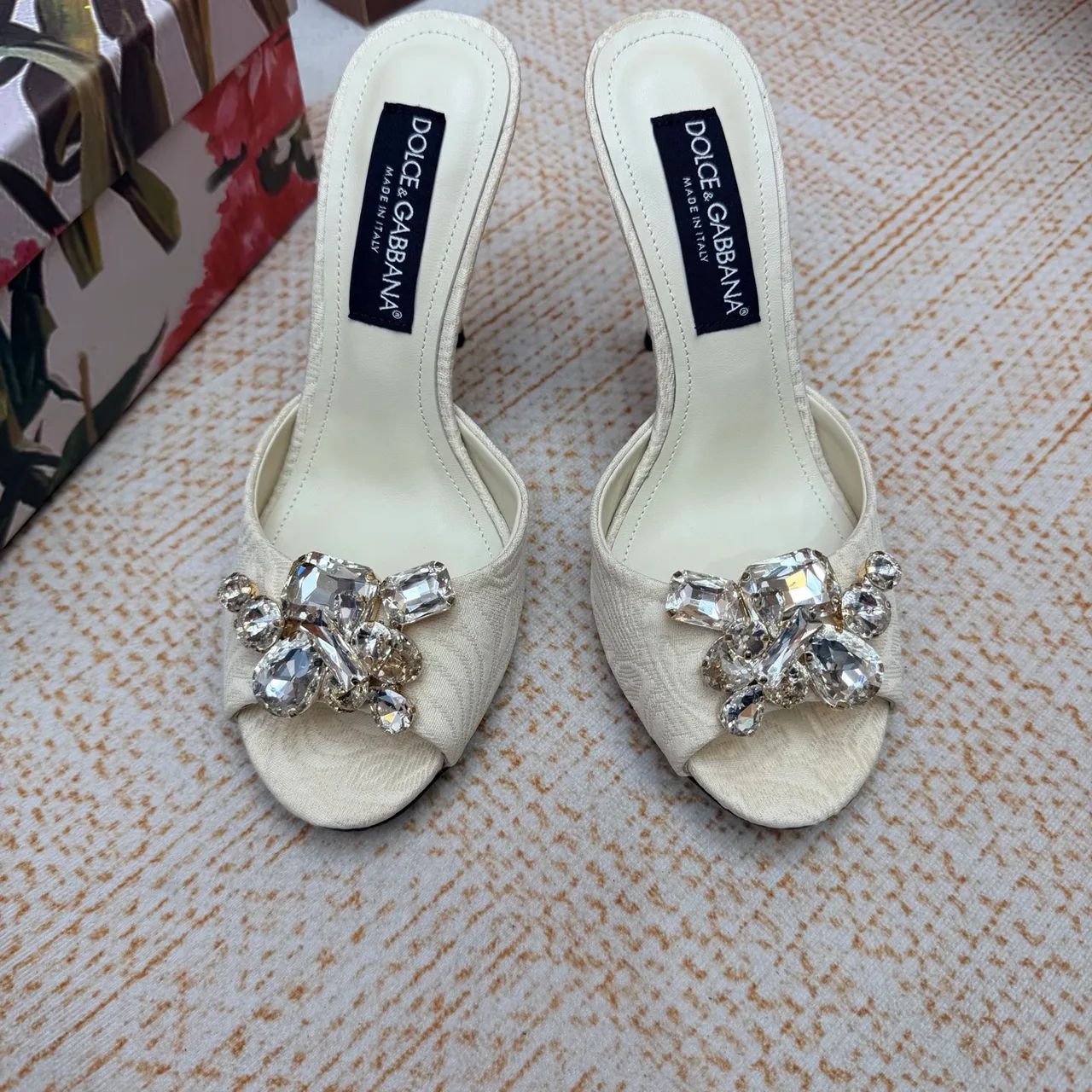 Dolce & Gabbana Mules in Cream · view 4