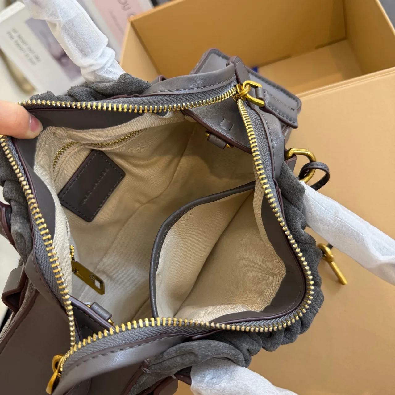 Marc Jacobs Cowhide Top-Handle Bag in Grey · view 8