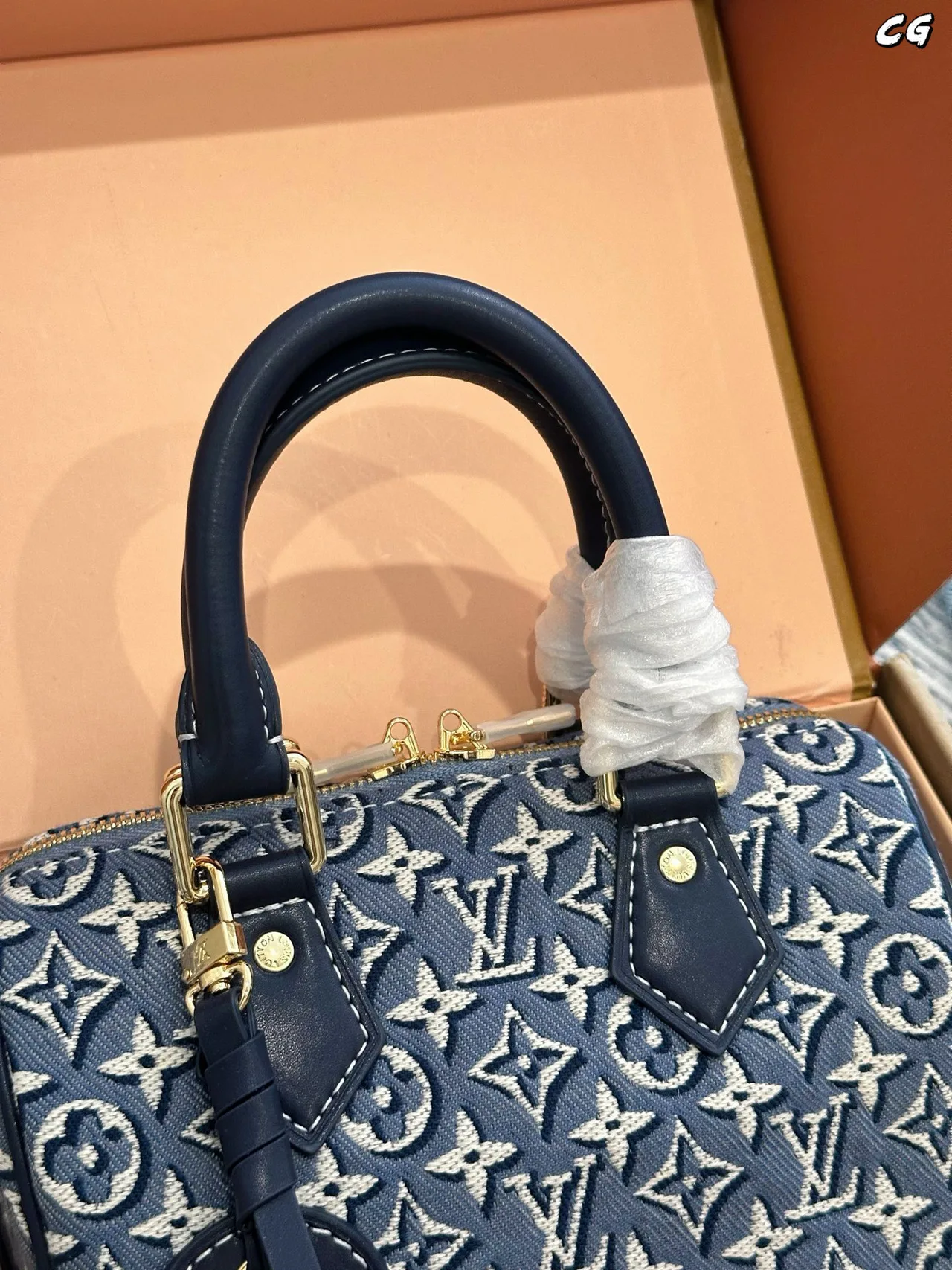 Louis Vuitton Canvas Denim Monogram Glossy Top-Handle Bag in Blue · view 5