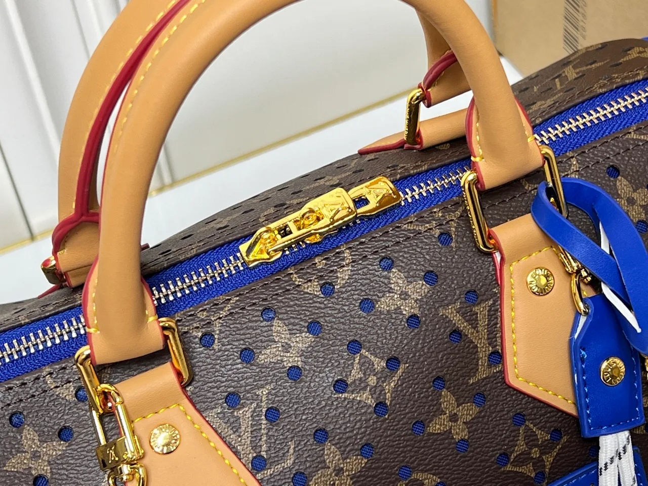 Louis Vuitton Canvas Handbag in Brown · view 6
