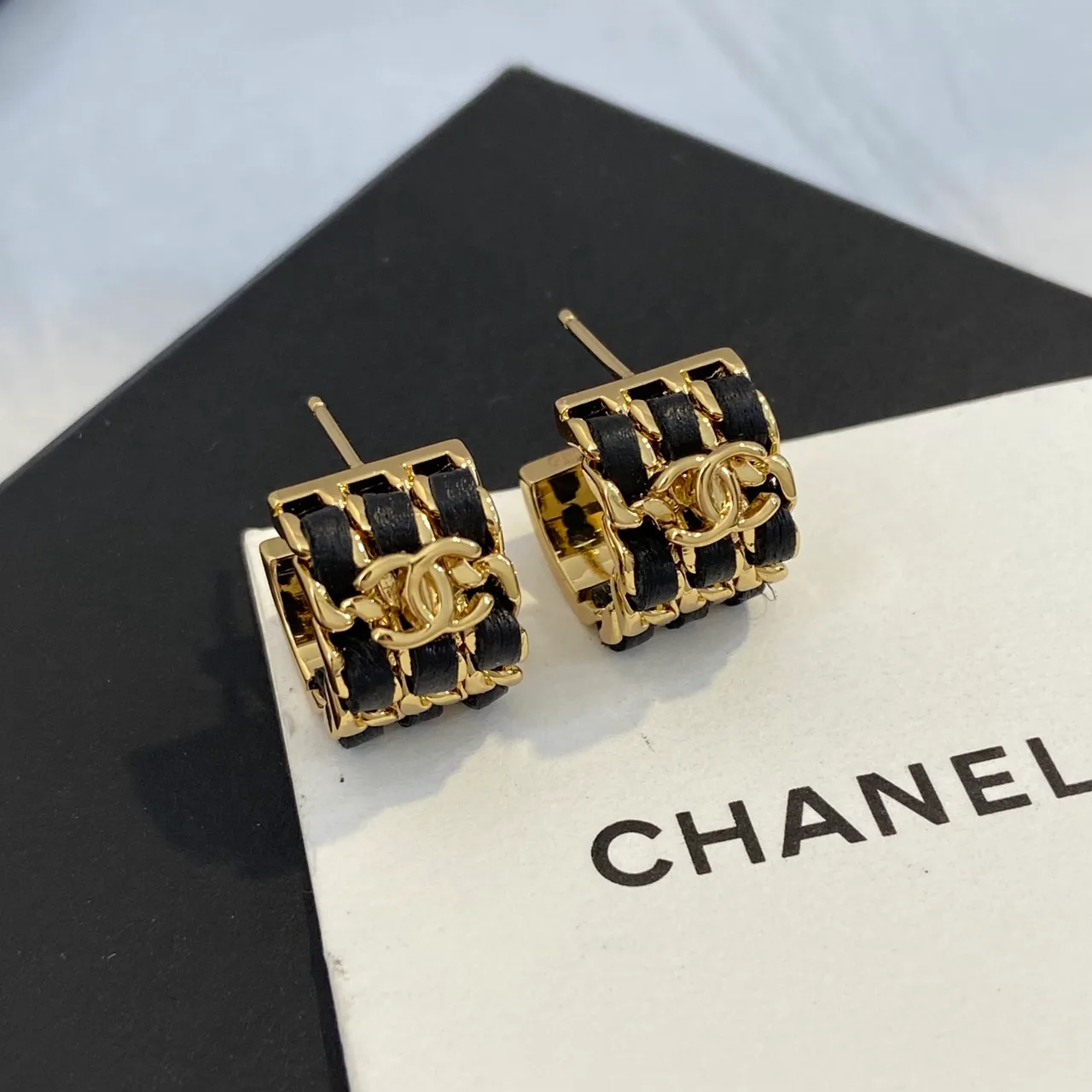 Chanel Sheepskin Glossy Earrings in Gold · view 3