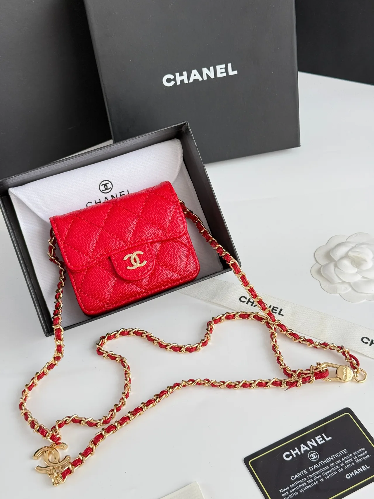 Chanel Quilted Wallet in Red · view 1