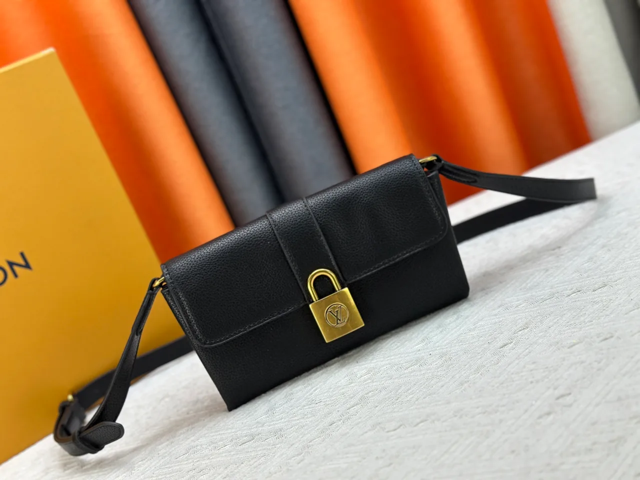 Louis Vuitton Cowhide Canvas Low Key Chain Wallet with Detachable Pouch in Black · view 1