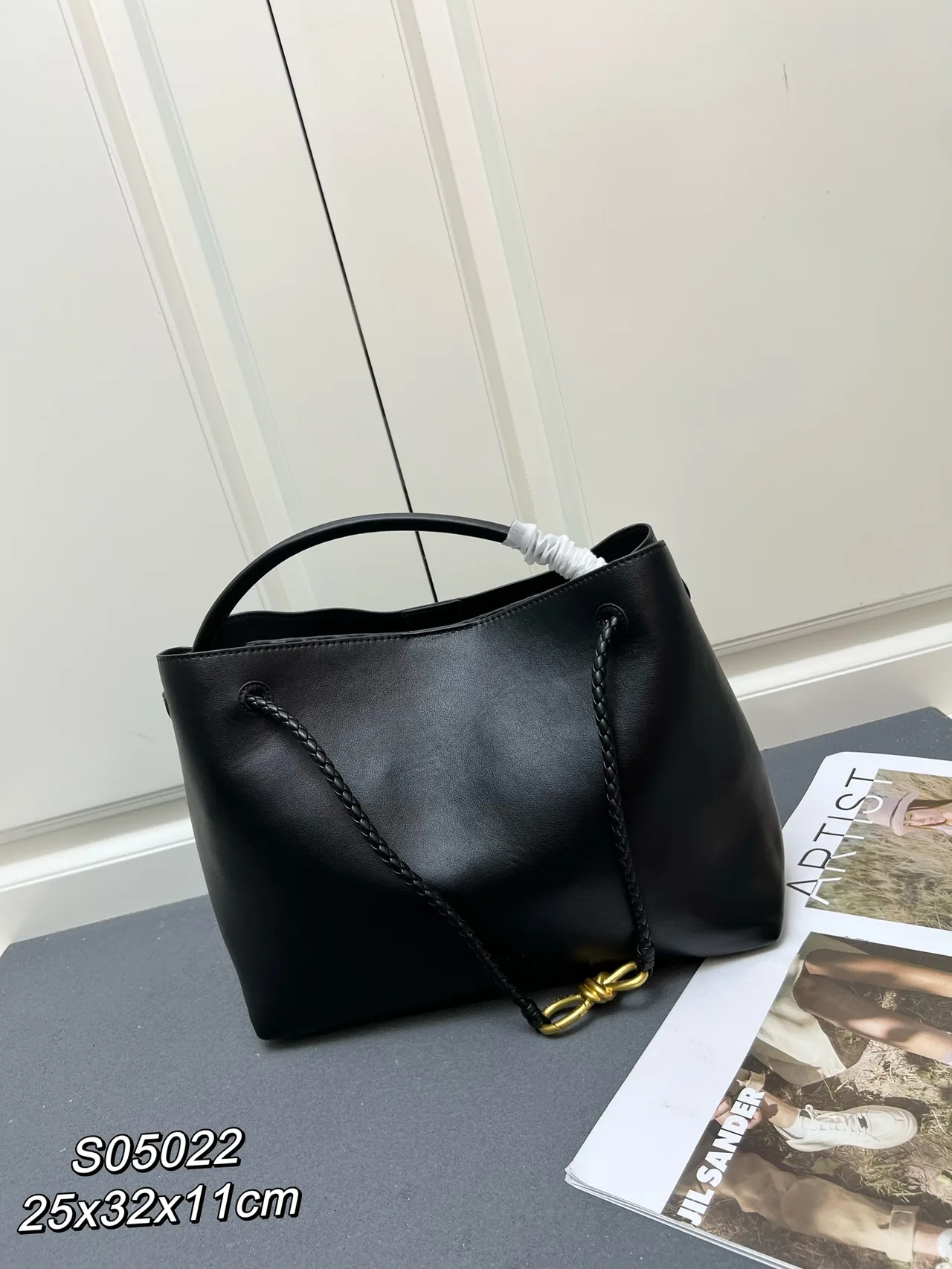 Bottega Veneta Calfskin Woven Tote in Black · view 1