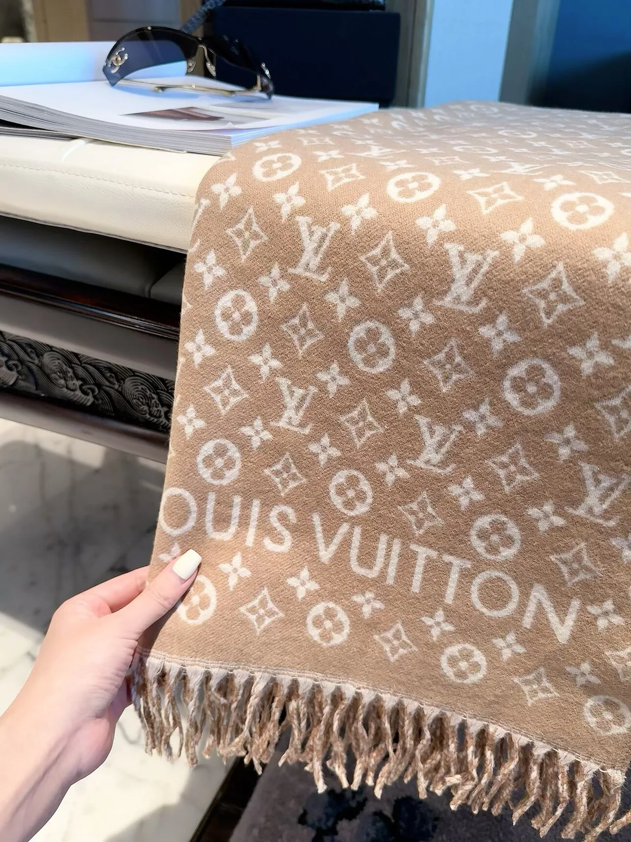 Louis Vuitton Fringed Monogram Scarf in Tan & Black · view 5