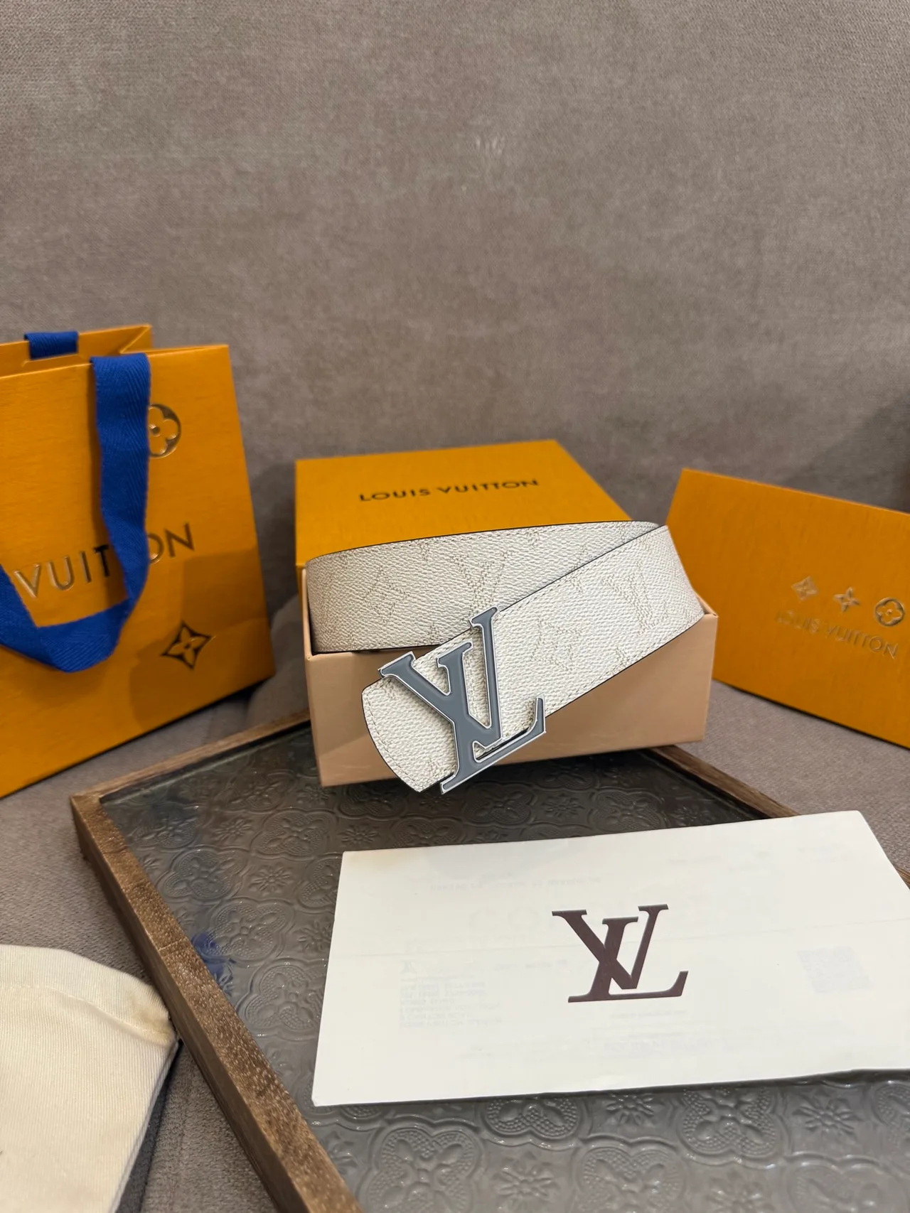 Louis Vuitton Leather Belt in White · view 4