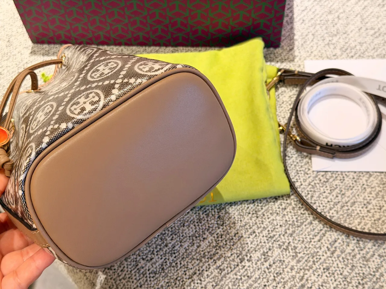 Tory Burch Smooth Patterned Bucket Bag in Grey · view 6