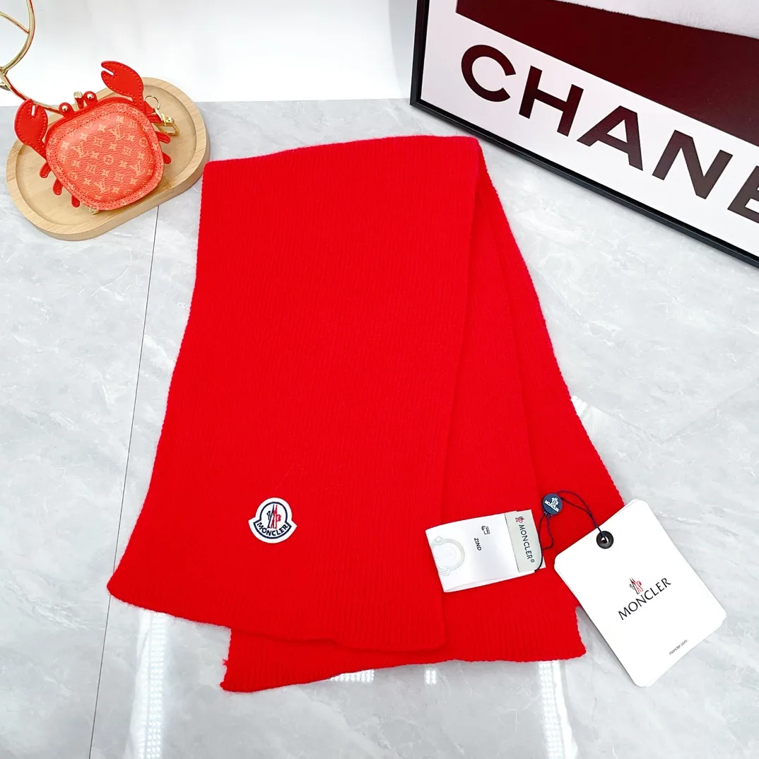 Moncler Wool Beanie and Scarf Set in Red · view 1