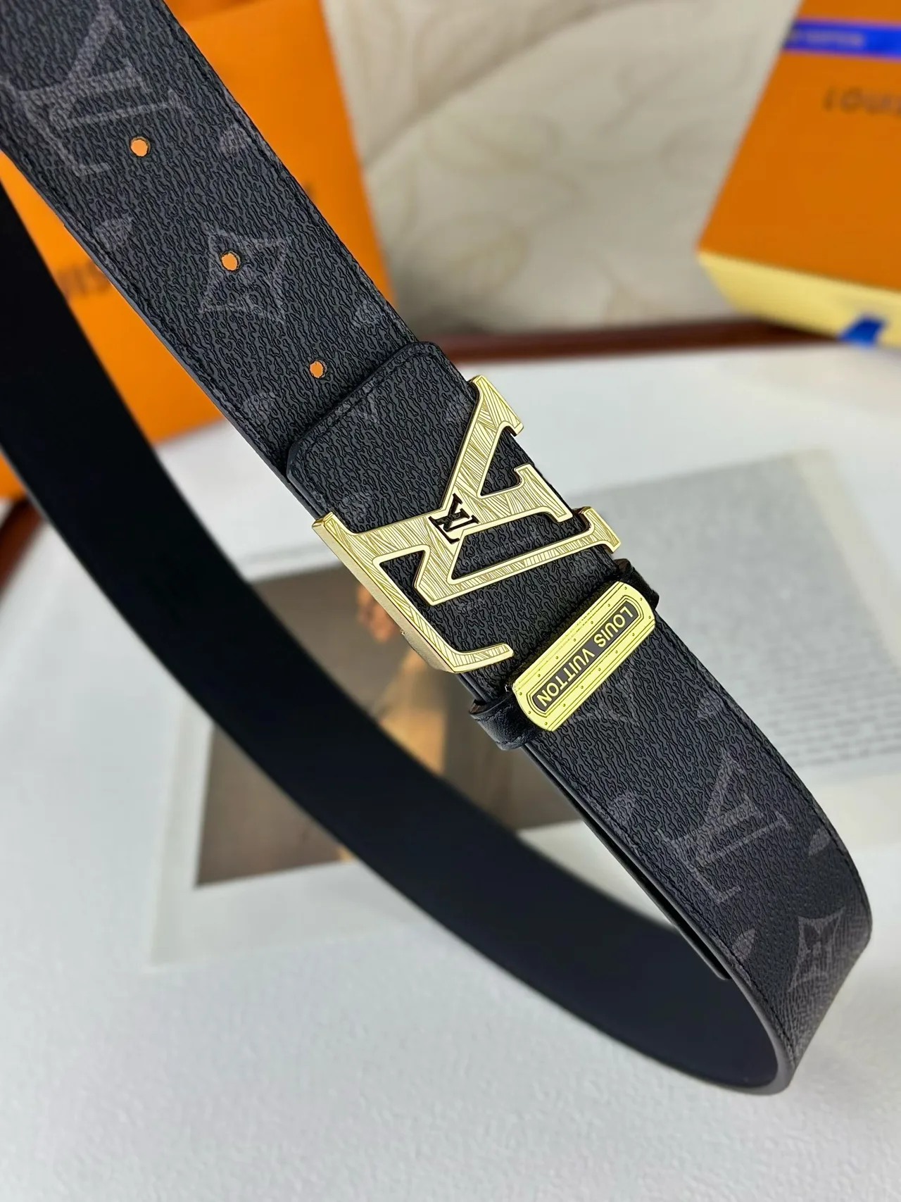Louis Vuitton Reversible Monogram Belt in Black · view 7