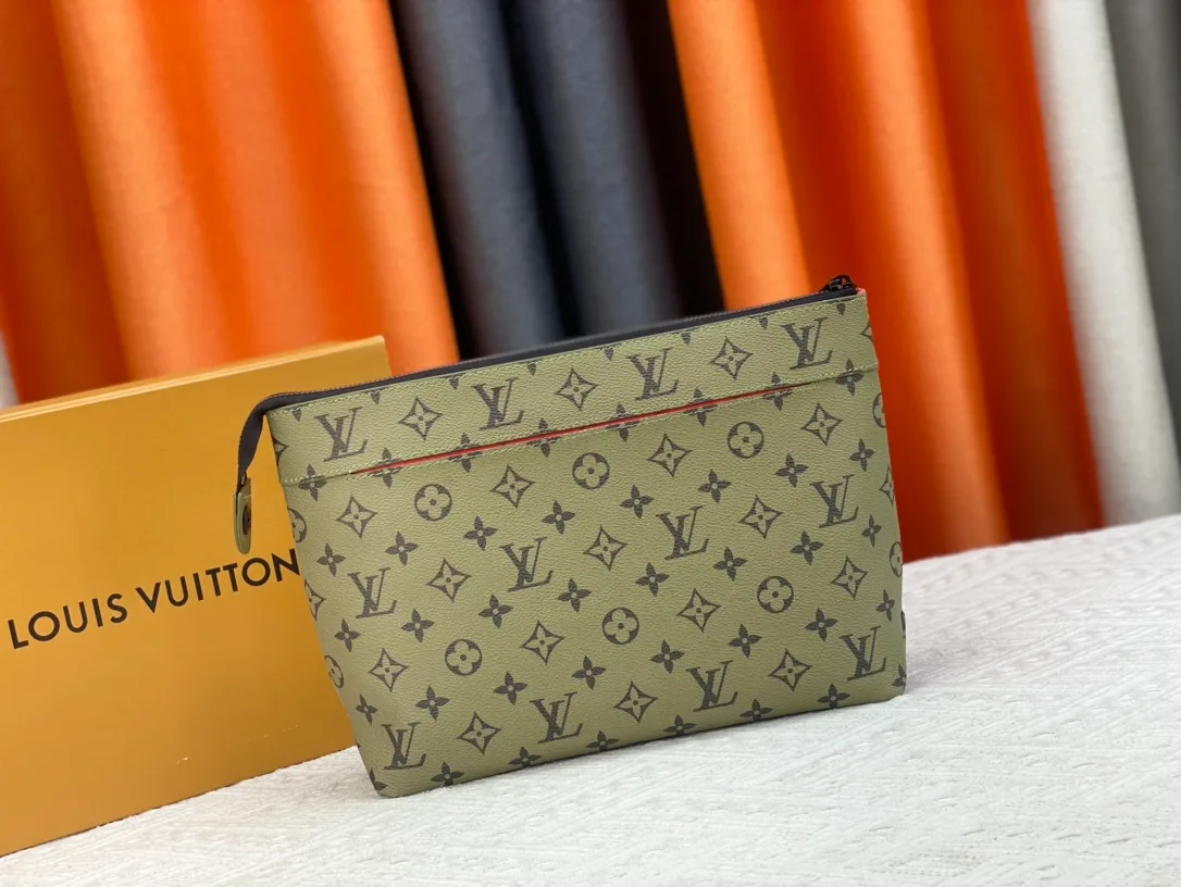 Louis Vuitton Canvas Clutch in Green · view 4