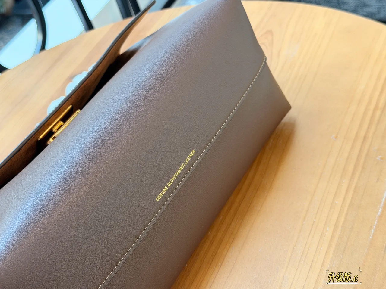 Coach Flap shoulder bag in Black & Brown · view 6