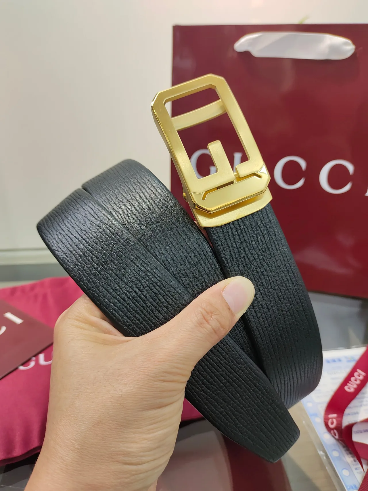 Gucci Calfskin Belt in Black · view 4