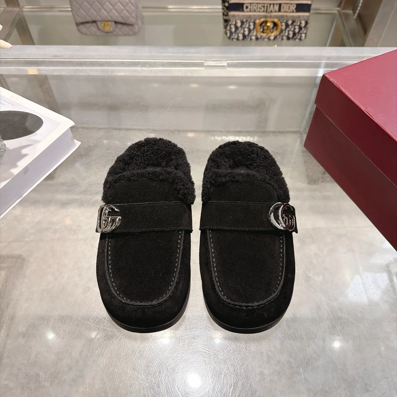 Gucci Cowhide Wool Suede-Look Slippers in Black · view 2