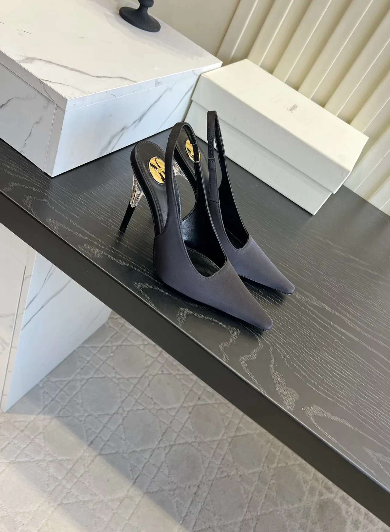 Saint Laurent Cowhide Silk Glossy Pointed-Toe Slingback Shoes in Grey · view 3