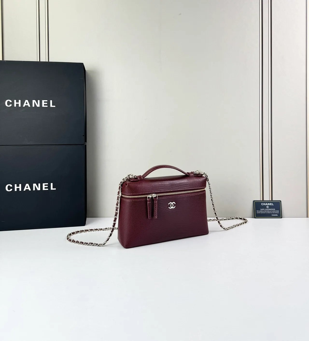 Chanel Cowhide Smooth Crossbody Bag in Burgundy · view 3