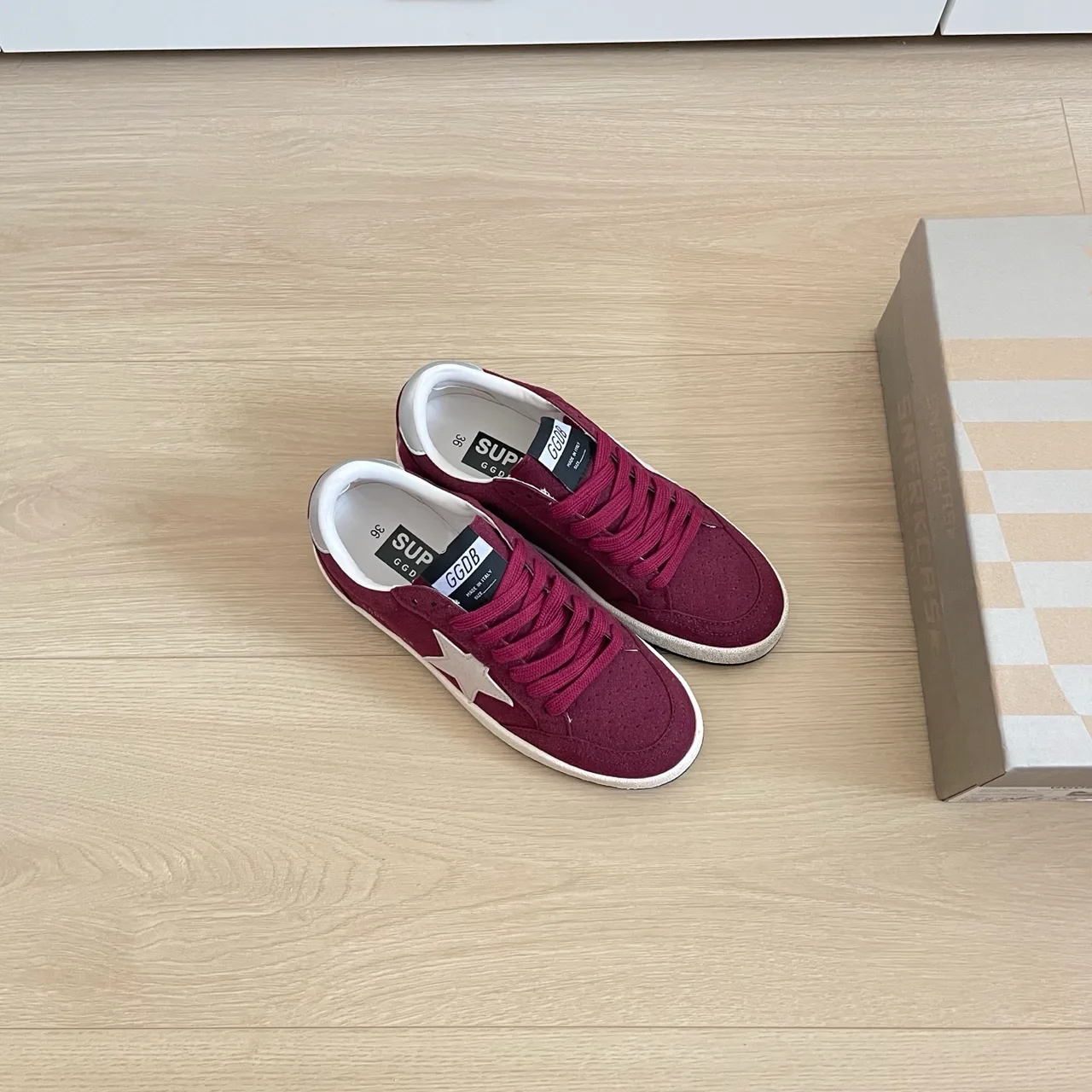 Golden Goose Sneakers in Burgundy · view 3