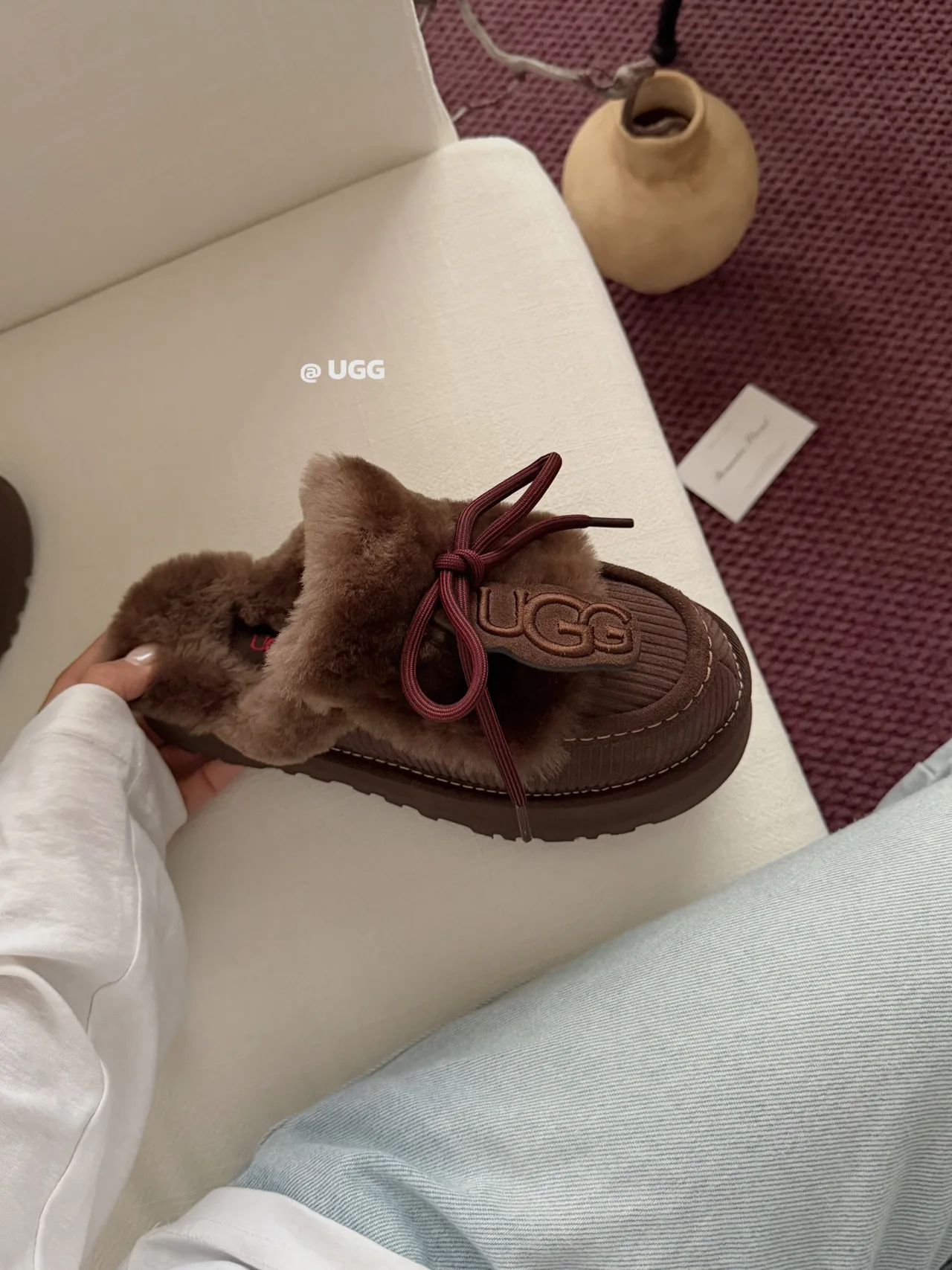 UGG Denim Bow Slippers in Brown · view 4