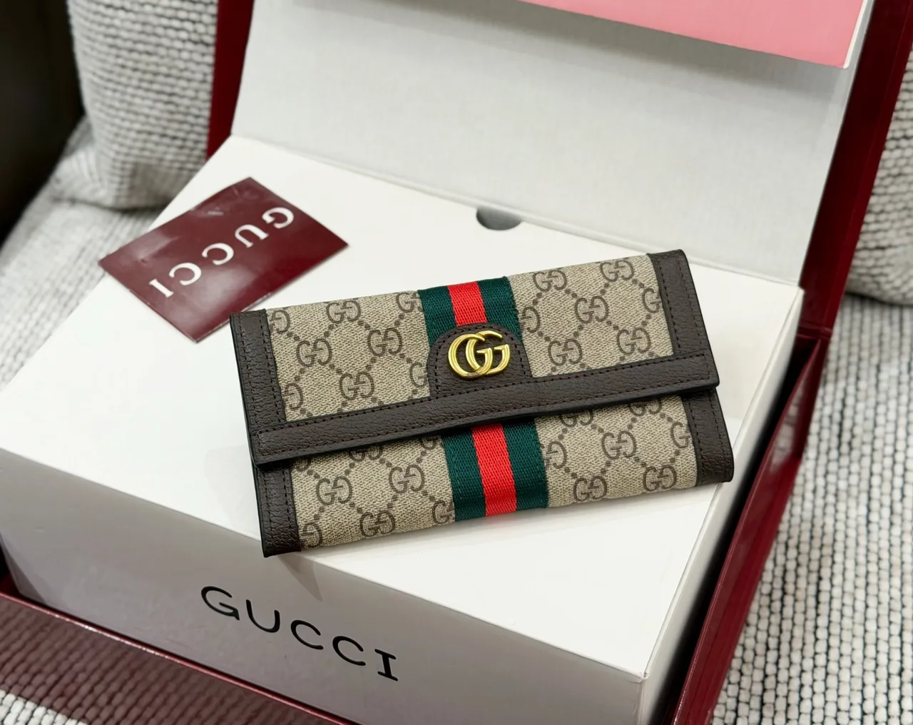Gucci Long Wallet in Beige & Black · view 8