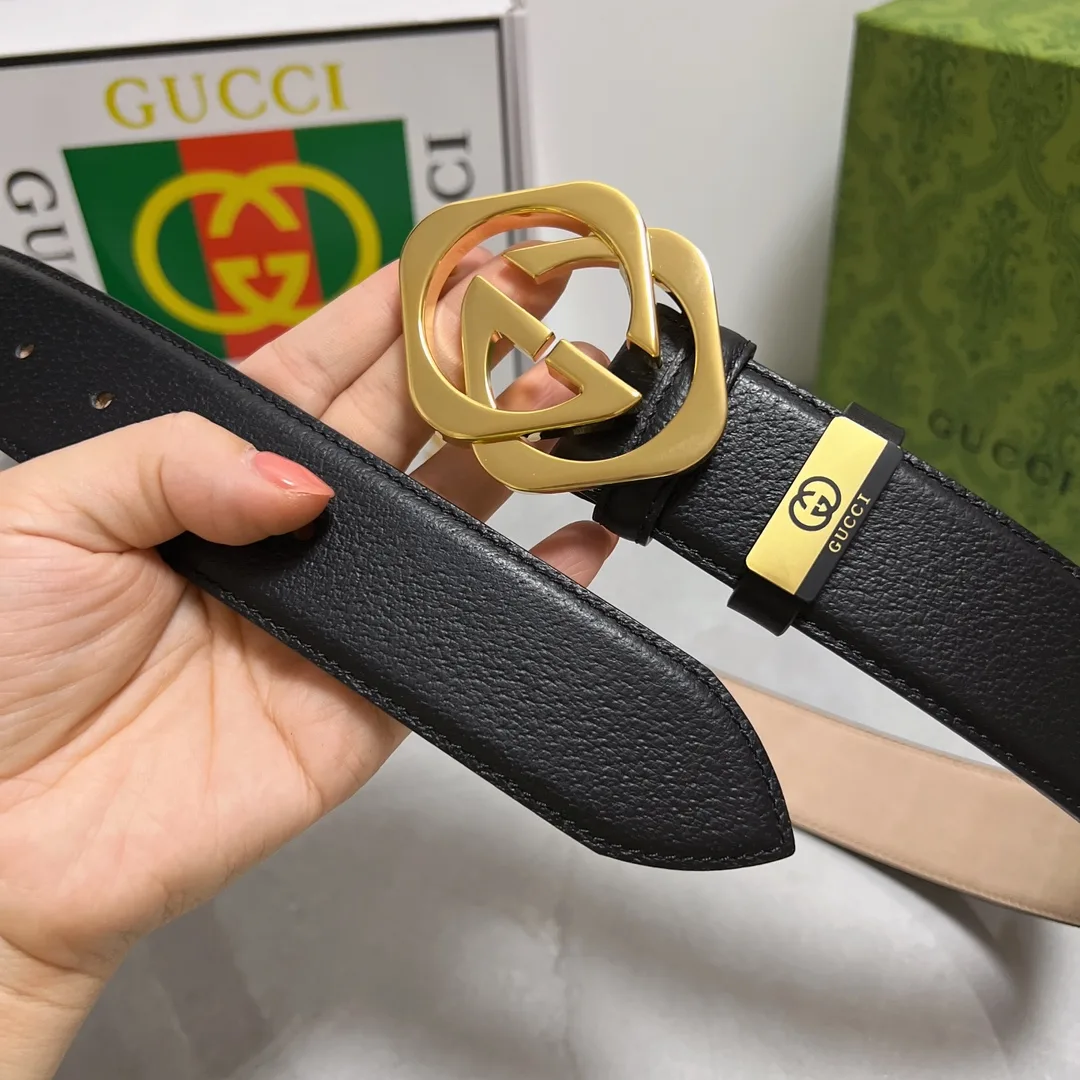 Gucci Cowhide Belt in Black · view 4