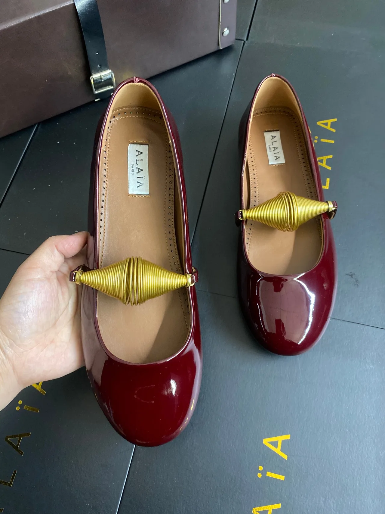 Alaia Cowhide Sheepskin Glossy Round-Toe Ballet Flats in Burgundy · view 7