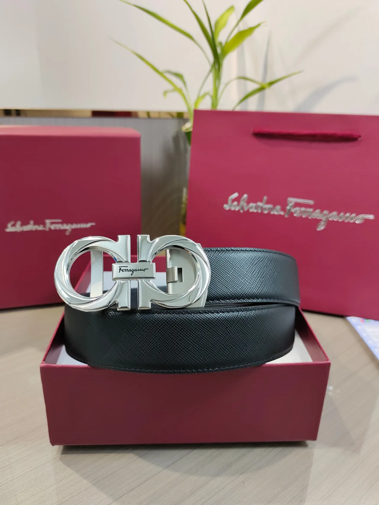 Ferragamo Calfskin Glossy Belt in Black · view 2