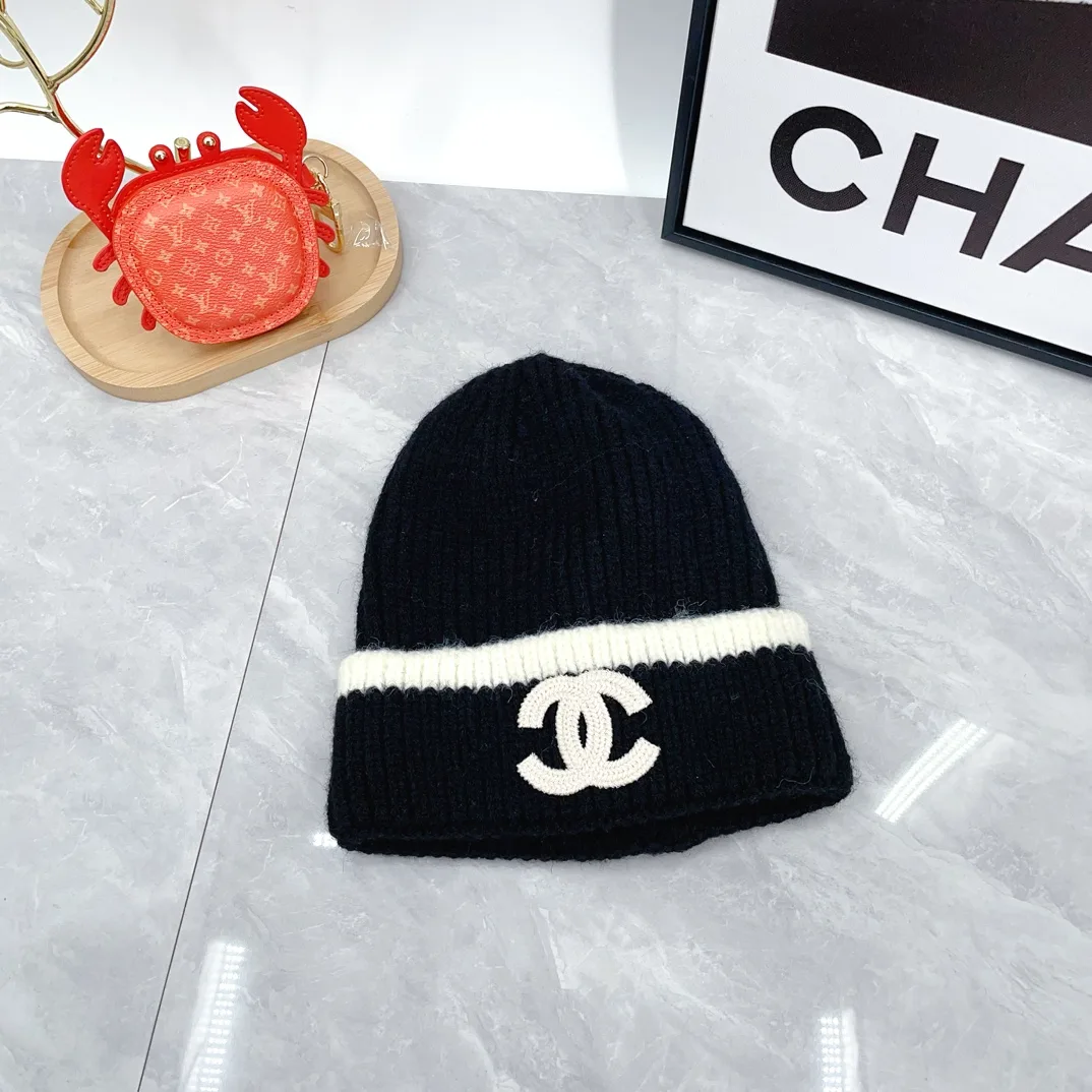 Chanel Beanie, Scarf and Gloves Set in Black · view 3