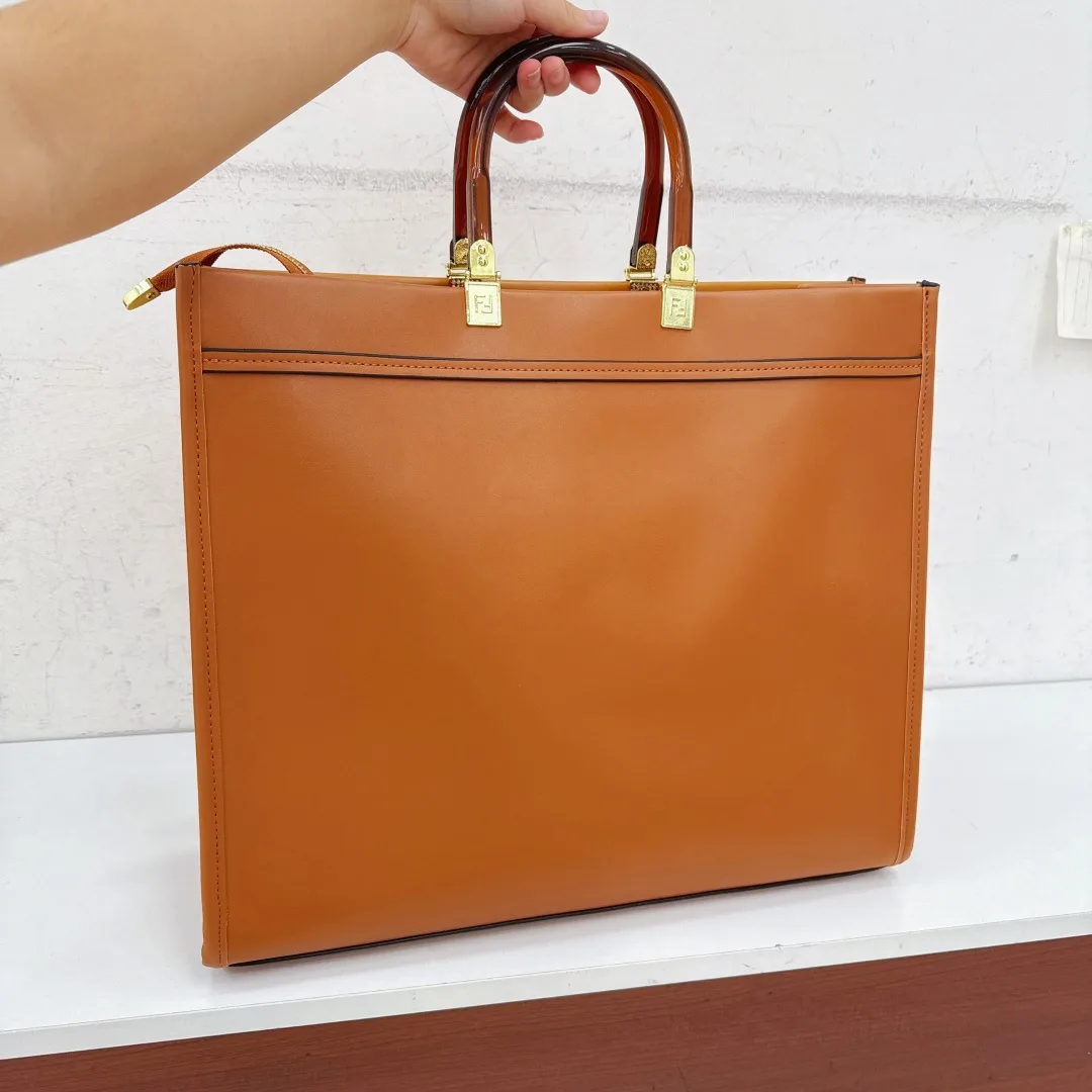 Fendi Sunshine Tote in Black & Green & Tan & Brown · view 6