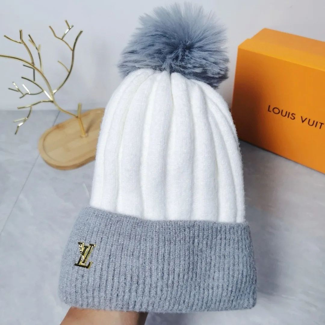 Louis Vuitton Ribbed Beanie in White · view 6