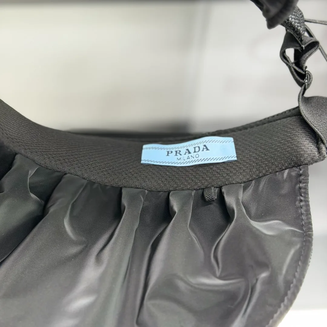 Prada Visor in Black · view 7