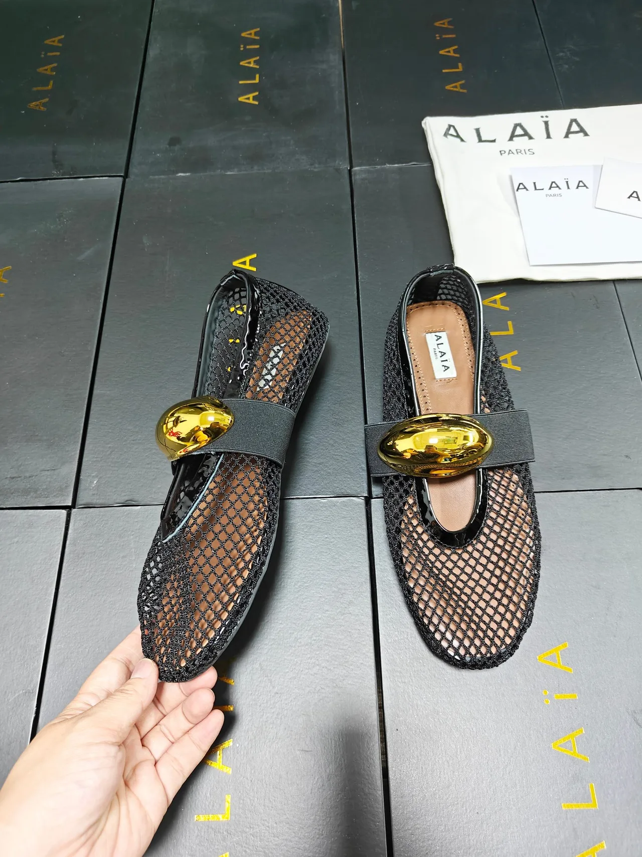 Alaia Cowhide Sheepskin Pointed-Toe Mesh Ballet Flats in Black · view 5