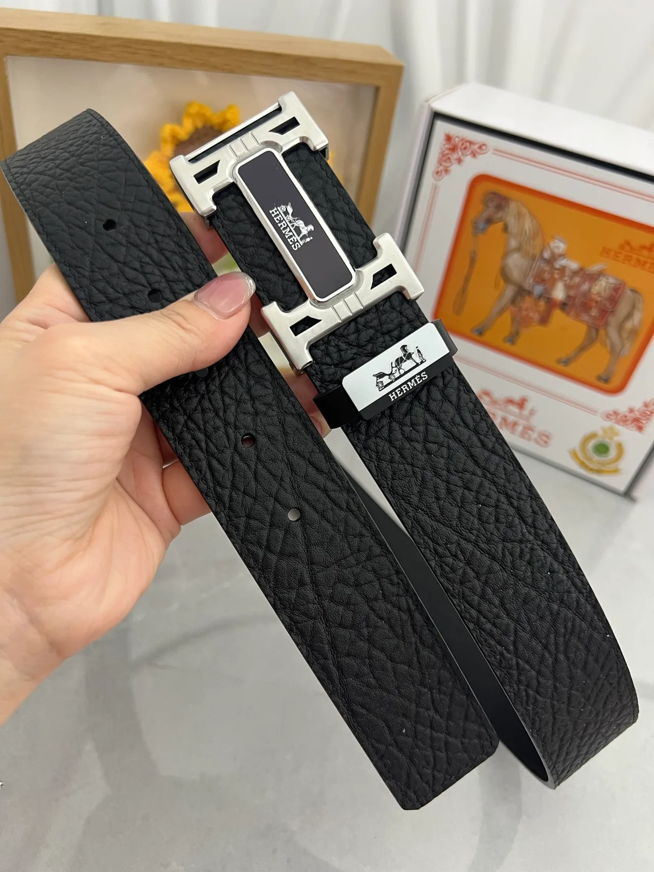 Hermes Rectangular H buckle belt in Black · view 3