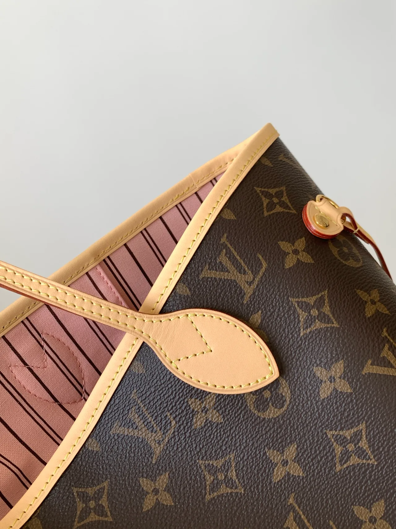 Louis Vuitton Neverfull Monogram Tote in Brown · view 6