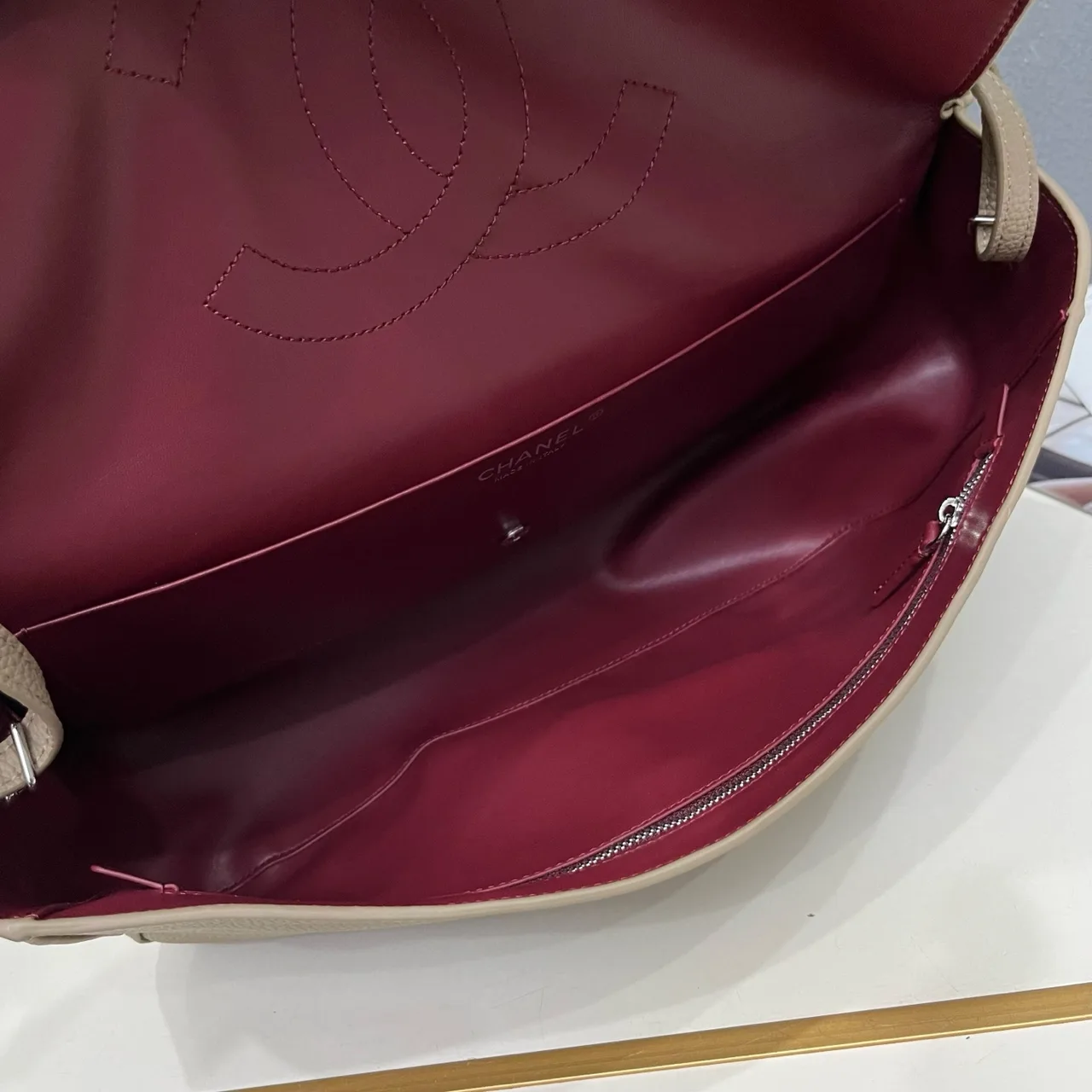 Chanel Smooth Clutch in Grey · view 8