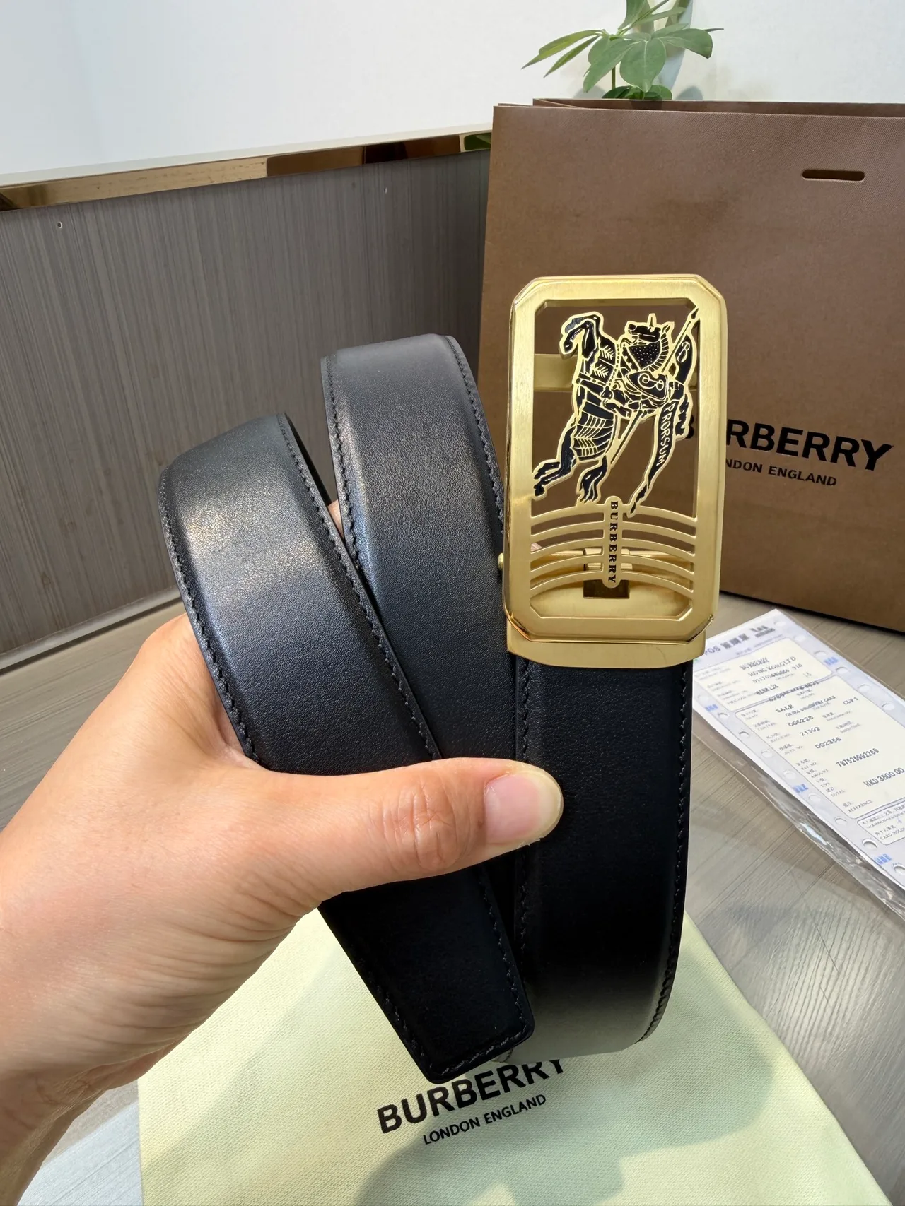 Burberry Calfskin Glossy Belt in Black · view 4