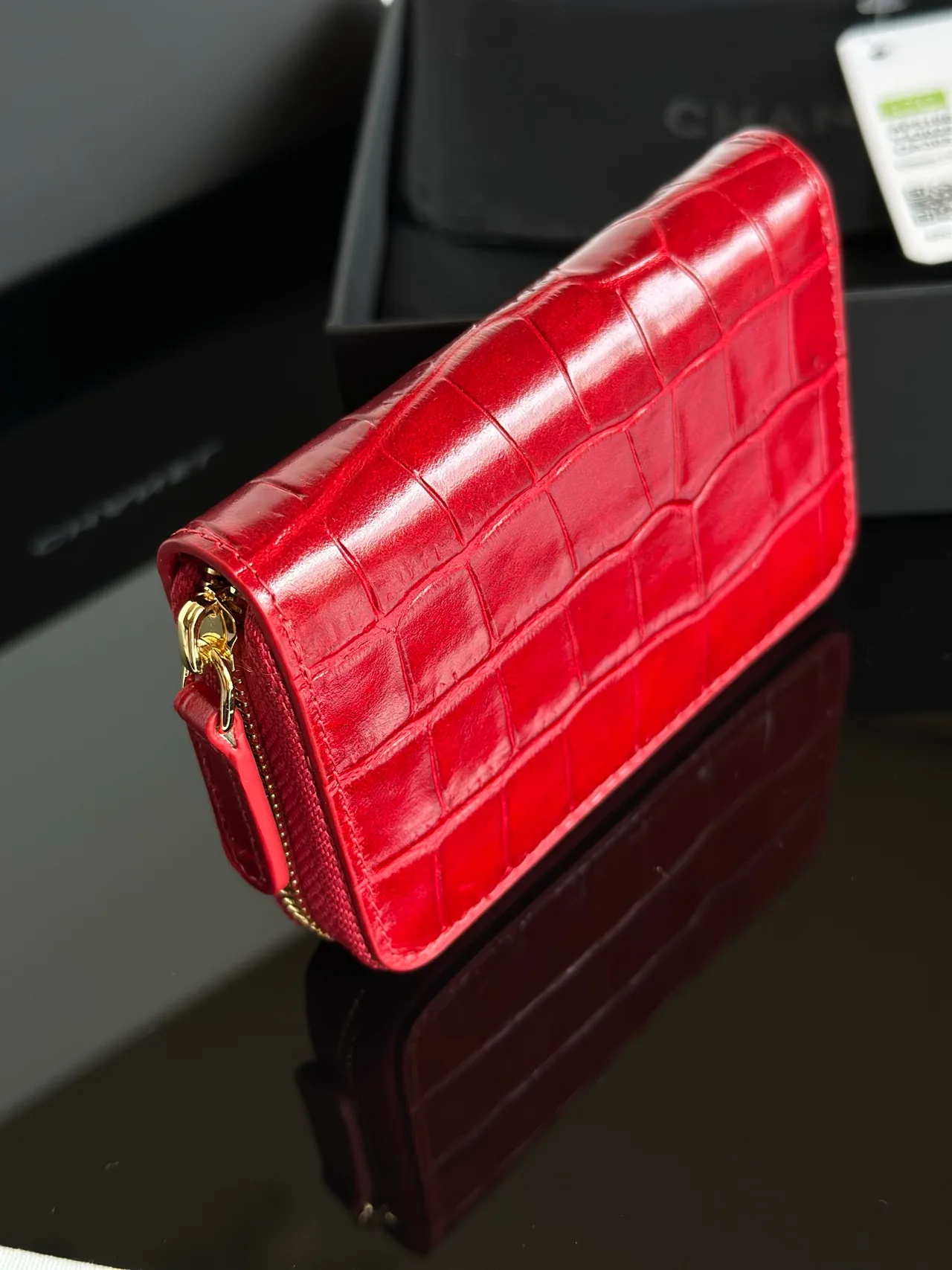 Chanel Wallet in Red · view 3