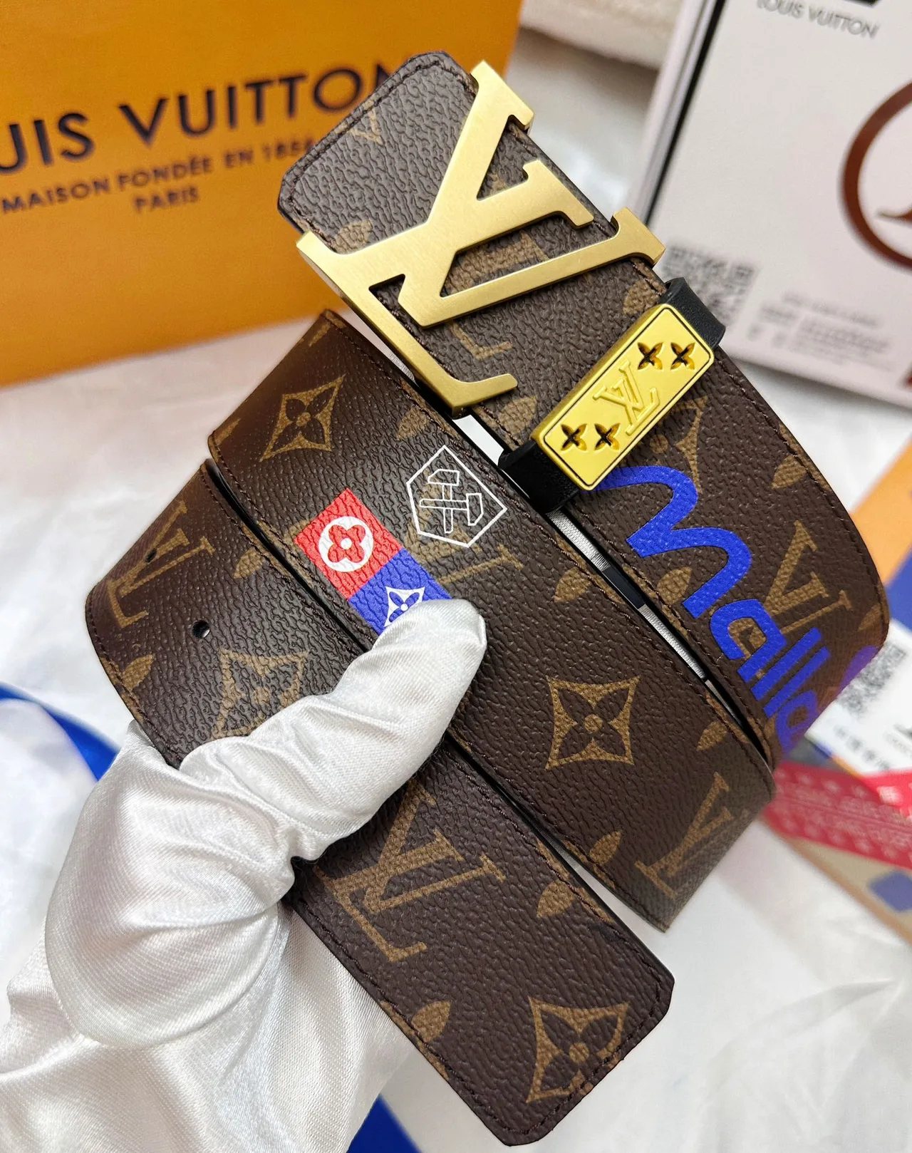 Louis Vuitton Cowhide Smooth Belt in Brown · view 3