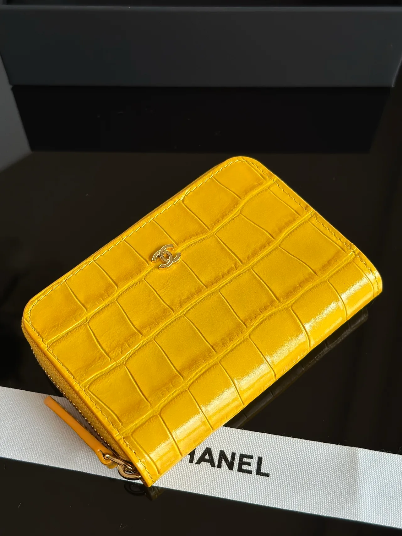 Chanel Glossy Wallet in Yellow · view 2