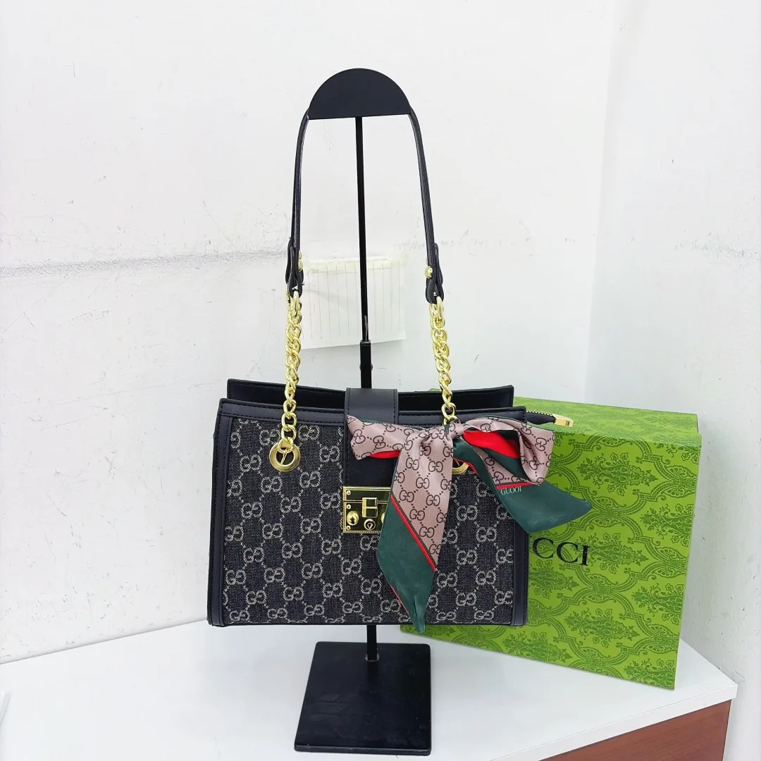 Gucci GG Bow Tote in Beige & Blue & Grey & Black · view 4