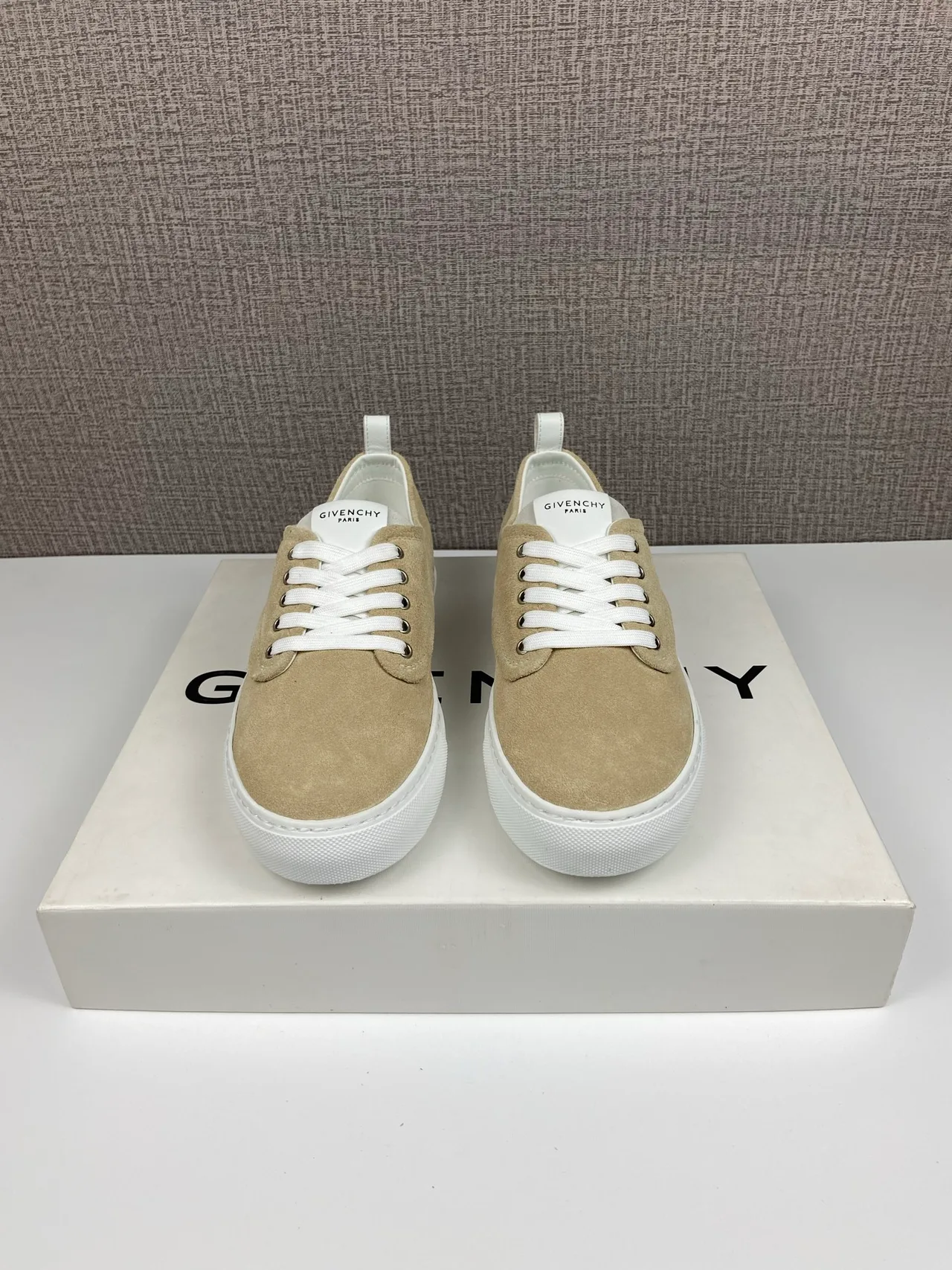 Givenchy Cowhide New City Sneakers in Beige · view 1