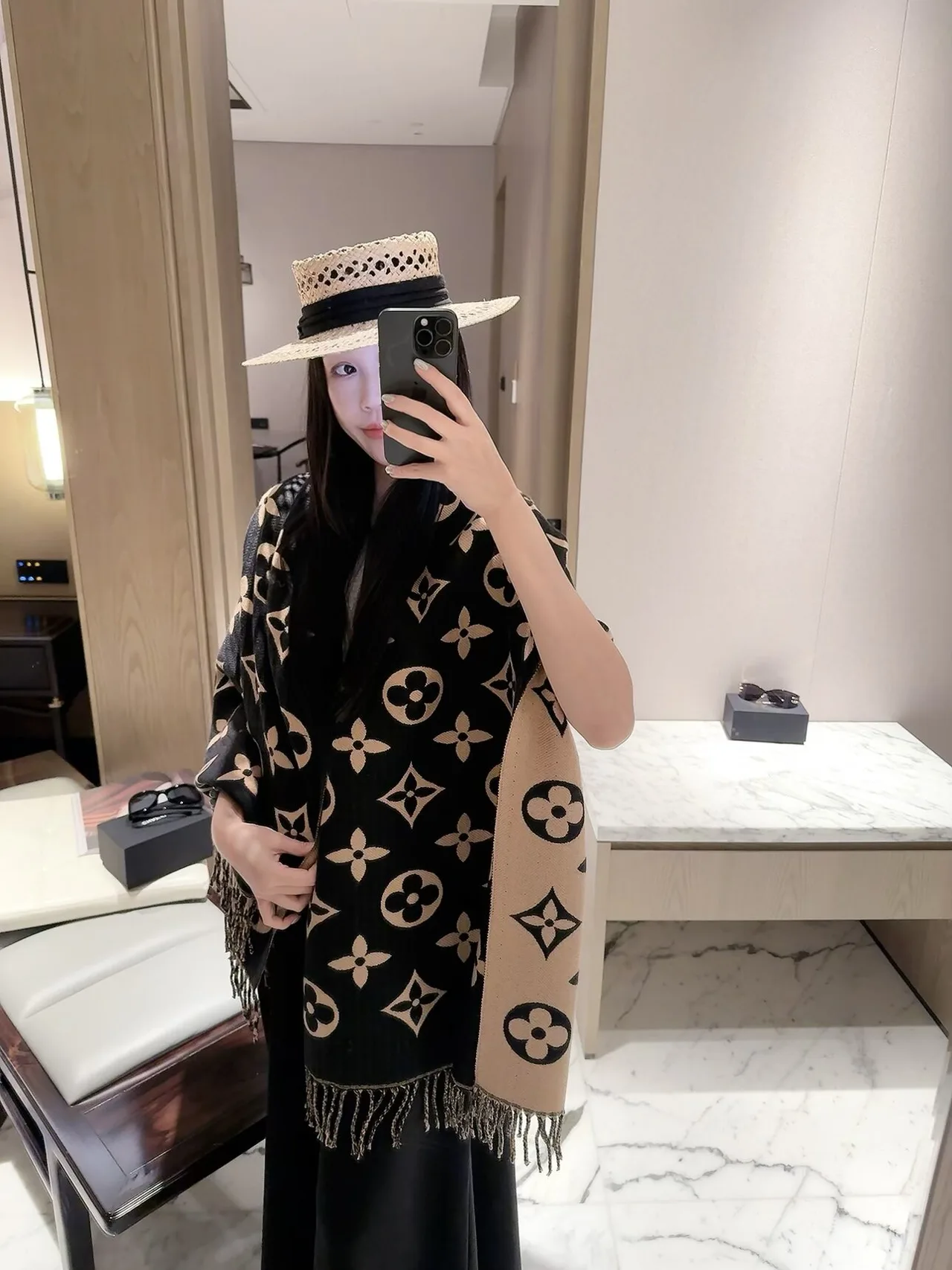 Louis Vuitton Reversible Monogram Shawl in Beige & Black · view 6