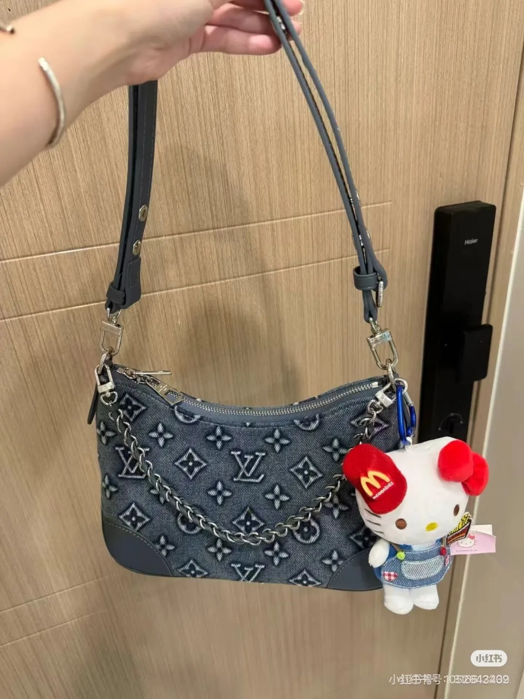 Louis Vuitton Canvas Denim Shoulder Bag in Blue · view 2