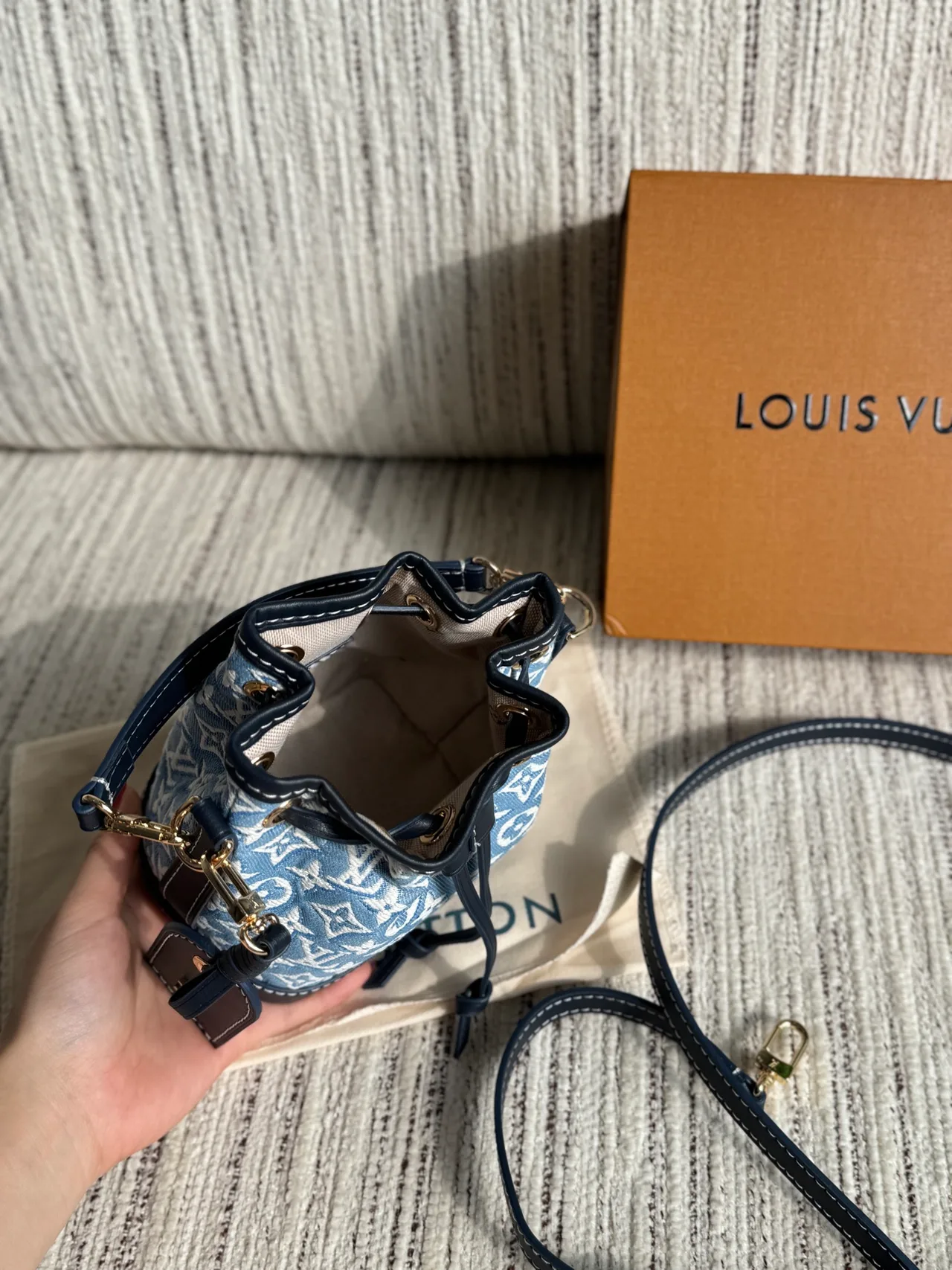 Louis Vuitton Monogram Bucket Bag in Blue · view 8