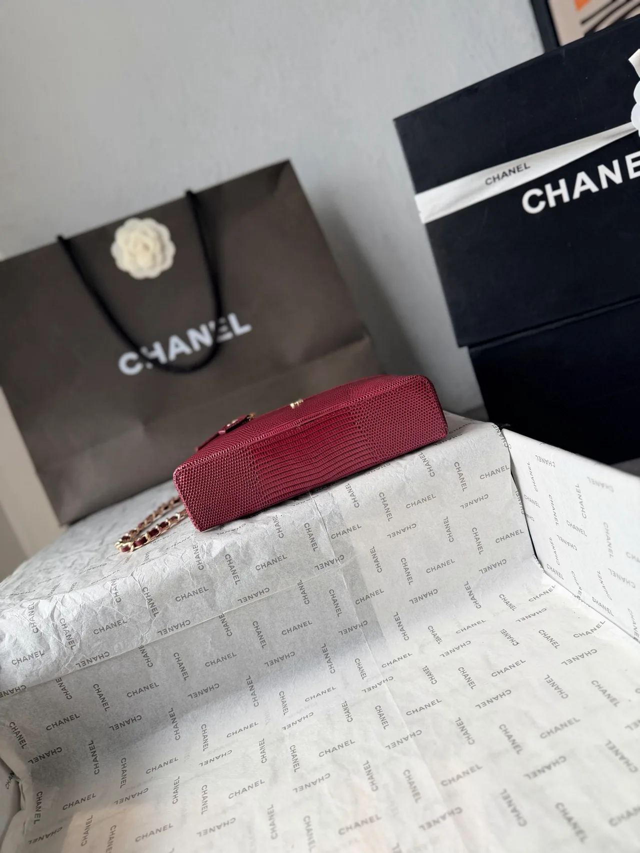 Chanel Cowhide Box Shoulder Bag in Burgundy · view 5