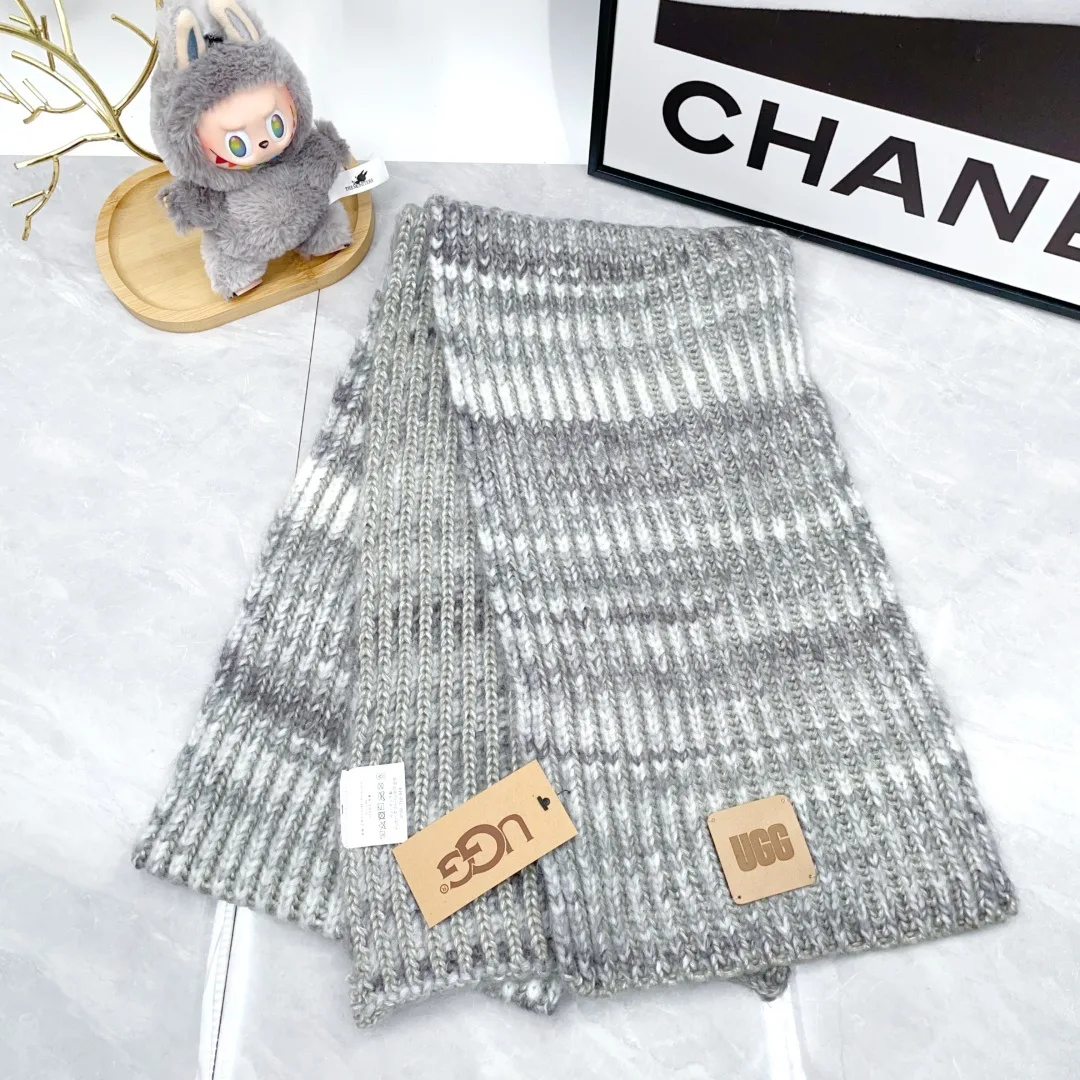 UGG Hat and Scarf Set in Grey / Blue / White / Pink / Burgundy · view 4