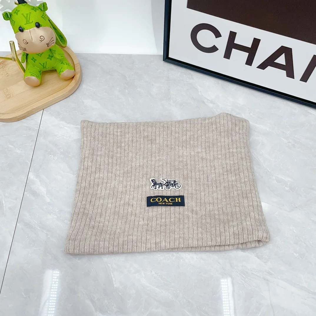 Coach Wool Hat scarf and gloves knit set in Beige · view 3
