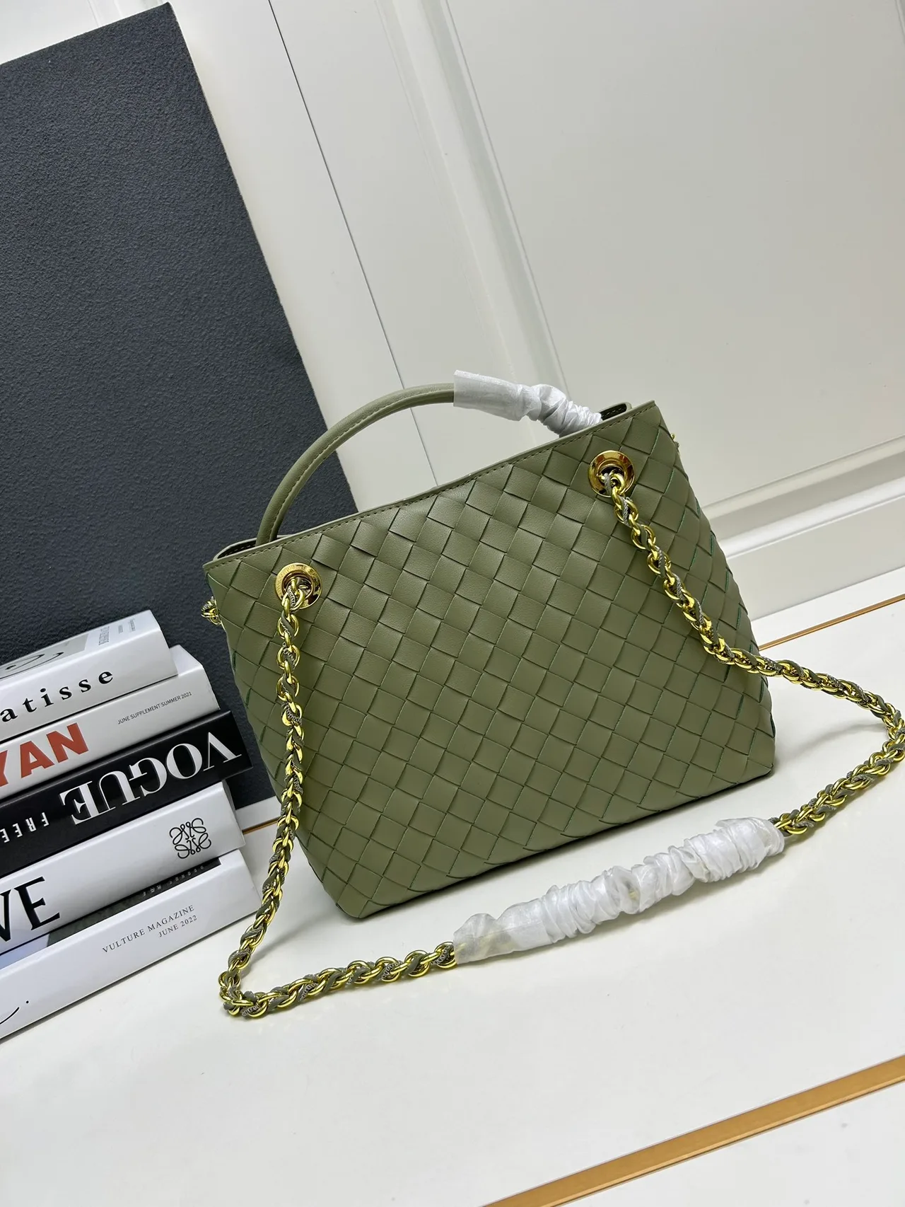 Bottega Veneta Woven Tote in Green · view 3